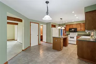 102 Cool Springs Dr, Ohio Township, PA 15143 - Photo 11