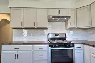 233 Brown St, Brownsville, PA 15417 - Photo 9