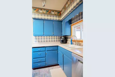 115 Lakeview Drive, Center Township, PA 16001 - Photo 9