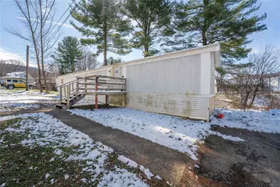 1801 Baldridge Ave, Connellsville, PA 15425 - Photo 3