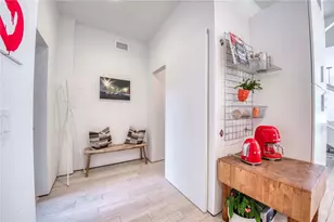 817 Saint James, Pittsburgh, PA 15232 - Photo 15