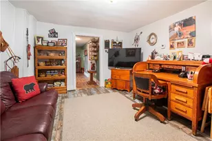 2420 Angus Rd, Wayne Township, PA 16242 - Photo 15