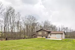 1760 Banning Rd, Perry Township, PA 15426 - Photo 7