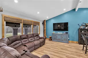 1760 Banning Rd, Perry Township, PA 15426 - Photo 13