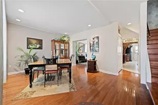 956 Greenfield Ave, Pittsburgh, PA 15217 - Photo 3