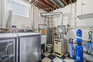 193 Arla Dr, Green Tree, PA 15220 - Photo 29