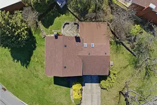 193 Arla Dr, Green Tree, PA 15220 - Photo 37