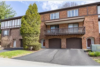 305 Woodbridge Dr, Ross Twp, PA 15237 - Photo 1