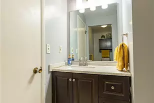 305 Woodbridge Dr, Ross Twp, PA 15237 - Photo 15