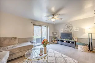 305 Woodbridge Dr, Ross Twp, PA 15237 - Photo 5