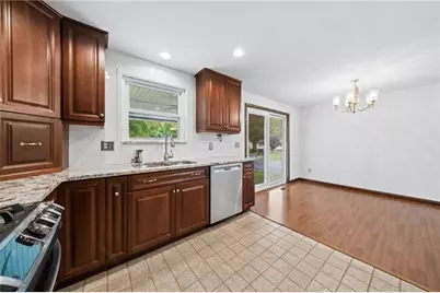 404 Summer Haven Ct, Pittsburgh, PA 15239 - Photo 13