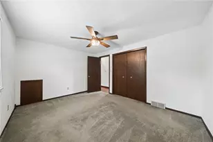 404 Summer Haven Ct, Pittsburgh, PA 15239 - Photo 17