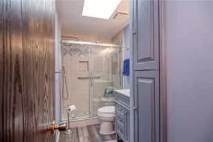 404 Summer Haven Ct, Pittsburgh, PA 15239 - Photo 7