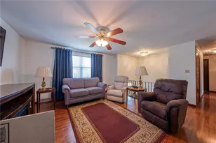 404 Summer Haven Ct, Pittsburgh, PA 15239 - Photo 3