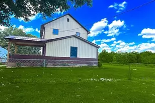 4217 Hillsville Rd, Pulaski Township, PA 16143 - Photo 3