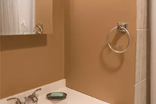 446 Hoodridge Dr, Pittsburgh, PA 15234 - Photo 9