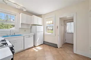 4208 Parkman Ave, Pittsburgh, PA 15213 - Photo 9