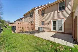 2119 Huntington Ct S, Pittsburgh, PA 15090 - Photo 37