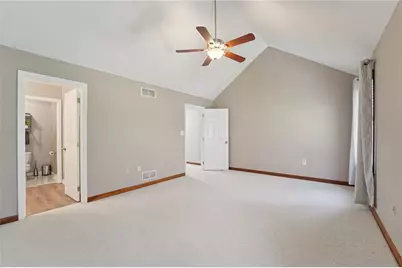 2119 Huntington Ct S, Pittsburgh, PA 15090 - Photo 29