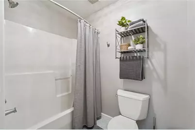 2119 Huntington Ct S, Pittsburgh, PA 15090 - Photo 33