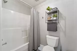 2119 Huntington Ct S, Pittsburgh, PA 15090 - Photo 33