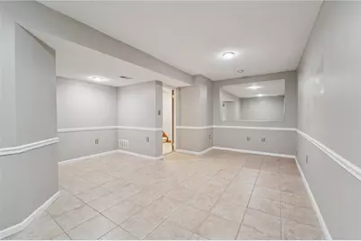 2119 Huntington Ct S, Pittsburgh, PA 15090 - Photo 35