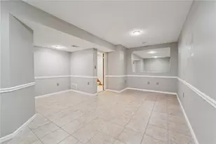 2119 Huntington Ct S, Pittsburgh, PA 15090 - Photo 35