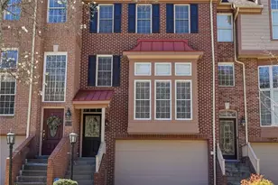 2119 Huntington Ct S, Pittsburgh, PA 15090 - Photo 1