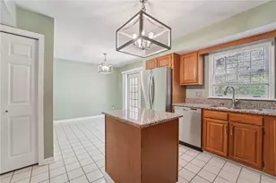 2119 Huntington Ct S, Pittsburgh, PA 15090 - Photo 13