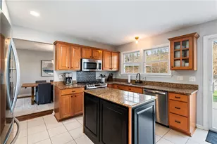 240 Fox Meadow Dr, Pine Township, PA 15090 - Photo 7