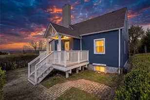 403 Oak St, West Mifflin, PA 15122 - Photo 1