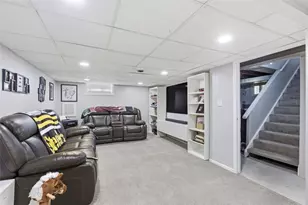 403 Oak St, West Mifflin, PA 15122 - Photo 23