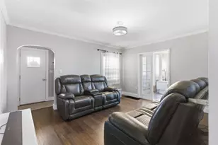 403 Oak St, West Mifflin, PA 15122 - Photo 5