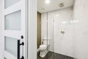 705 Forest Edge Ct, Pittsburgh, PA 15090 - Photo 17