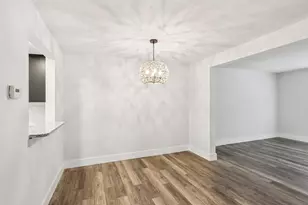 705 Forest Edge Ct, Pittsburgh, PA 15090 - Photo 5