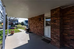 2805 Clearview Dr, Pittsburgh, PA 15116 - Photo 5