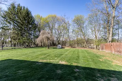 2805 Clearview Dr, Pittsburgh, PA 15116 - Photo 7