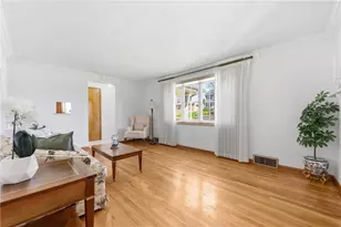 6437 Willem Dr, Jefferson Hills, PA 15332 - Photo 9