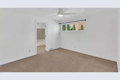 3930 Evergreen Dr, Monroeville, PA 15146 - Photo 11