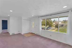 3930 Evergreen Dr, Monroeville, PA 15146 - Photo 5