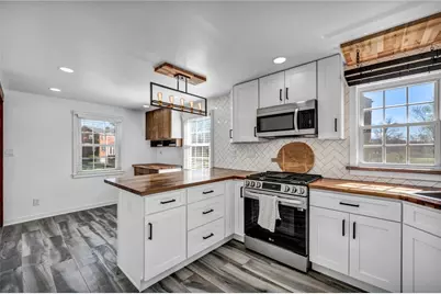 2075 Spring Valley Rd, Scott Township, PA 15243 - Photo 17