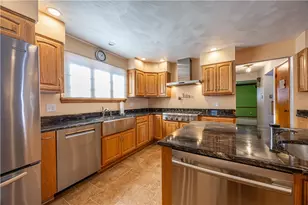 50 Camelot Ct, Pittsburgh, PA 15235 - Photo 9