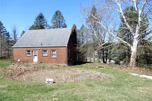 664 Old Morganza Rd, Cecil, PA 15317 - Photo 7