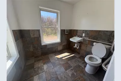 7710 State Route 30 #Top, Irwin, PA 15642 - Photo 9