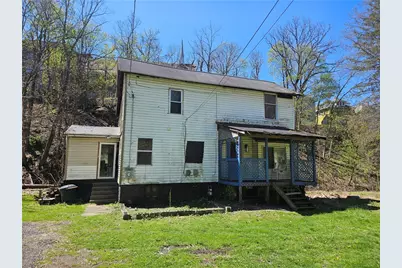 3 Lincoln Row, Connellsville, PA 15425 - Photo 1