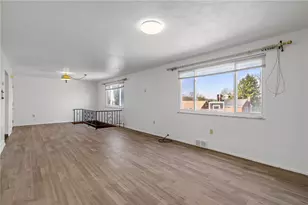 926 Gladys Ave, Beechview, PA 15216 - Photo 9