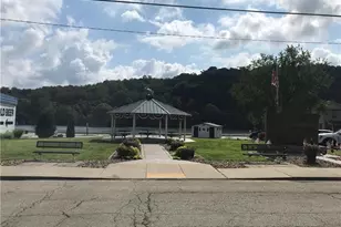 508 Front St, East Bethlehem, FL 15333 - Photo 3