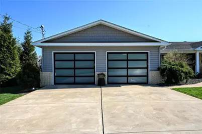 101 Meadow Dr, Elizabeth Twp/Boro, PA 15037 - Photo 3