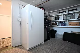 101 Meadow Dr, Elizabeth Twp/Boro, PA 15037 - Photo 35