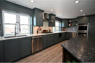 101 Meadow Dr, Elizabeth Twp/Boro, PA 15037 - Photo 13